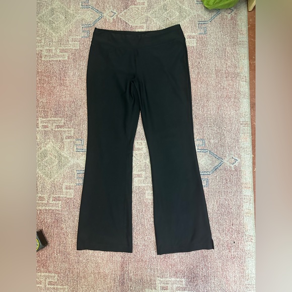 Lucy mid rise wide leg black yoga pants in excellent condition size large - Picture 1 of 13